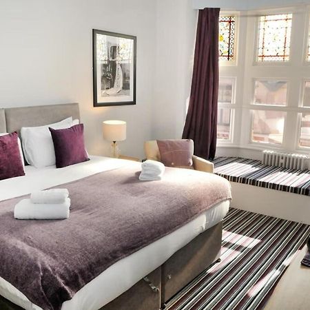 The Royal Hotel Crewe, A Brilliant Collection, Powered By Oyo Екстер'єр фото