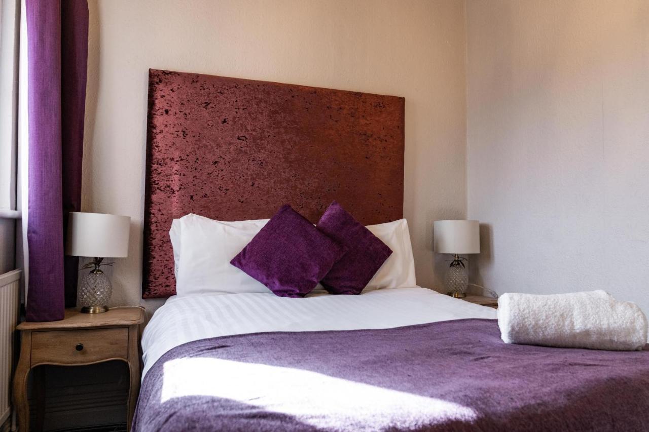 The Royal Hotel Crewe, A Brilliant Collection, Powered By Oyo Екстер'єр фото